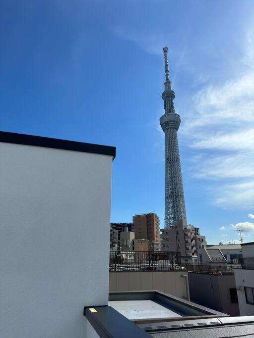 スカイツリーまで徒步約10分、清潔、快適、便利、静か、設備完備！ Casa de férias Tóquio